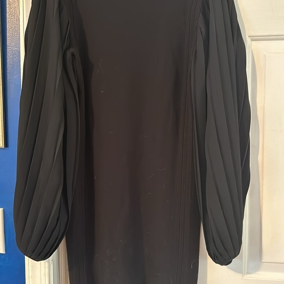 NWOT Women’s White House Black Market Pleated
Sleeve Sweater Dress Size Large - Picture 10 of 12